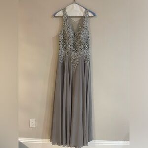 Women’s Silver Gown Side M